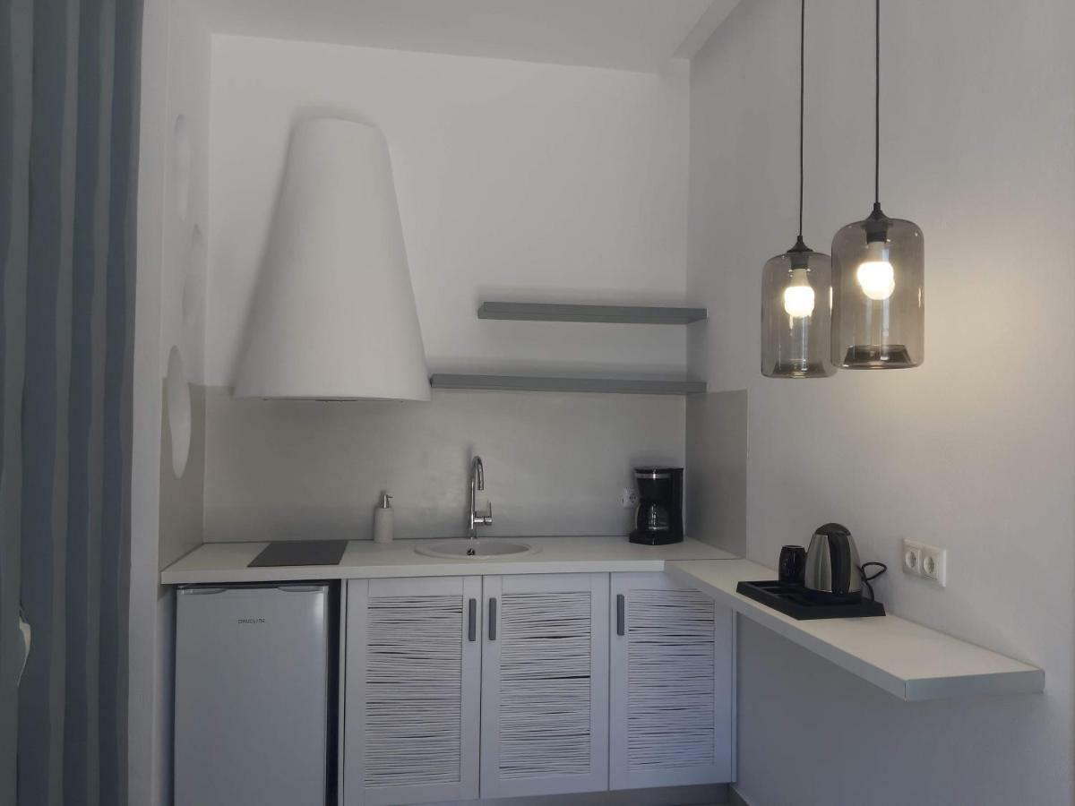 Crystal Mare Suites Naxos City Exterior photo